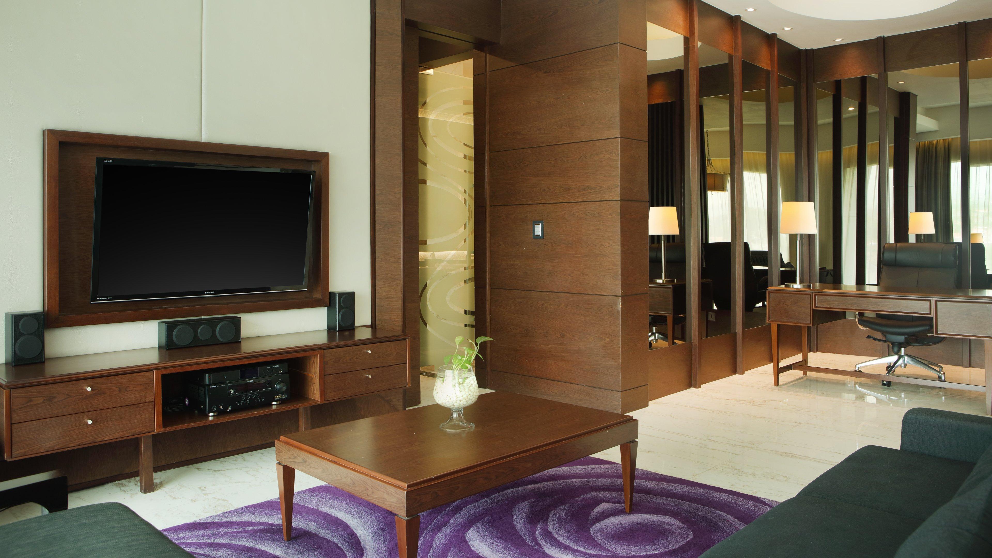 Holiday Inn Bandung Pasteur By Ihg Exterior foto
