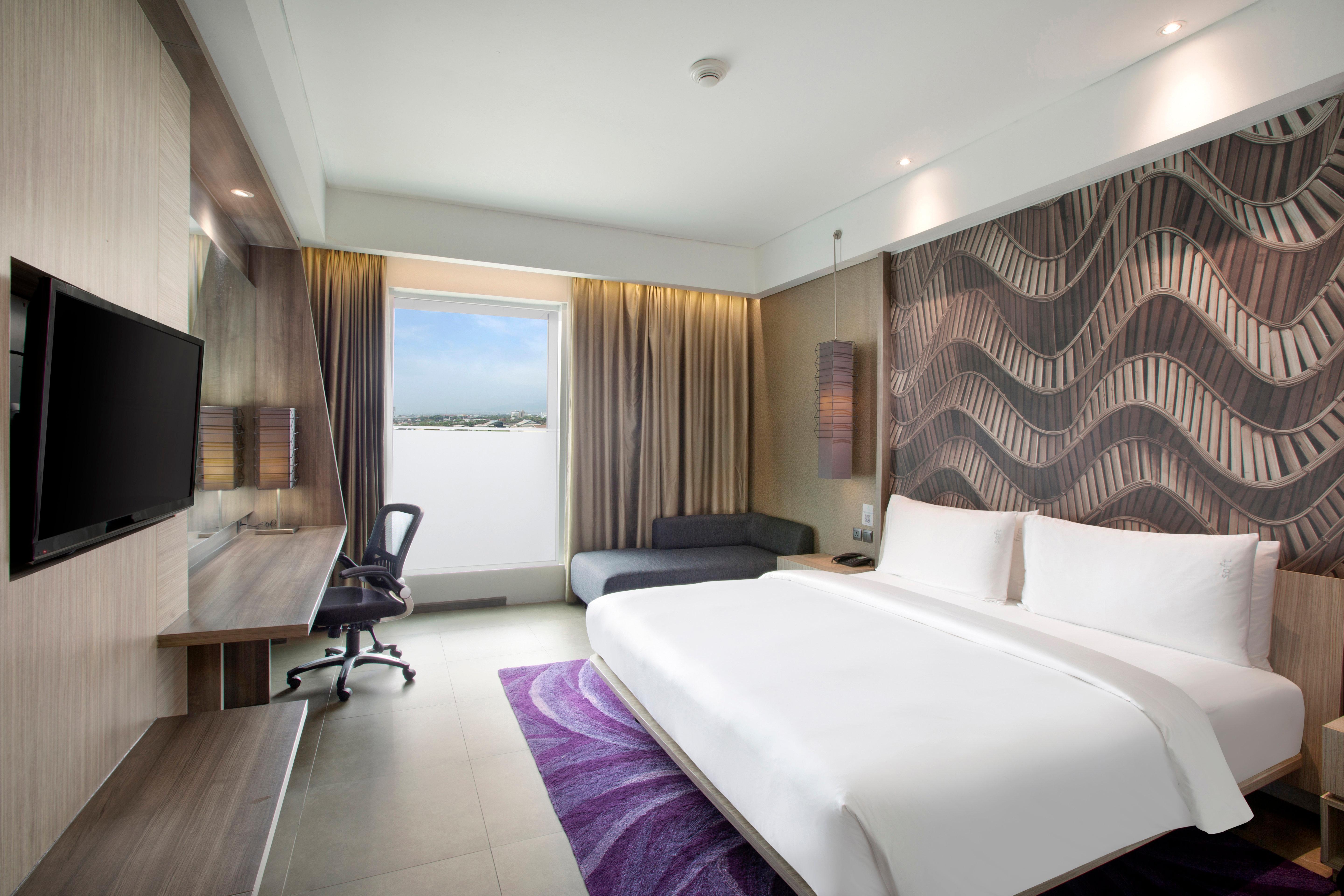 Holiday Inn Bandung Pasteur By Ihg Exterior foto