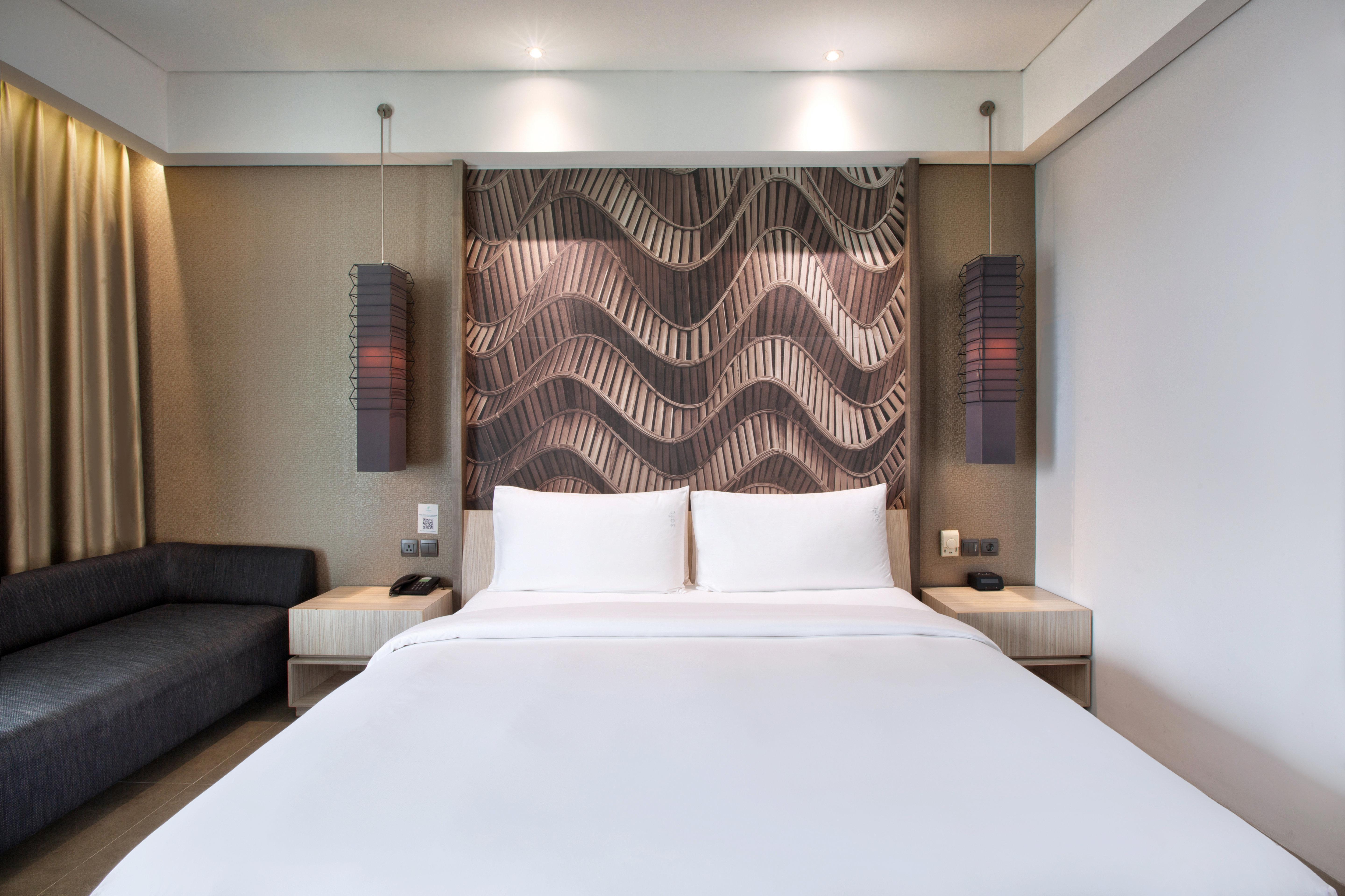Holiday Inn Bandung Pasteur By Ihg Exterior foto