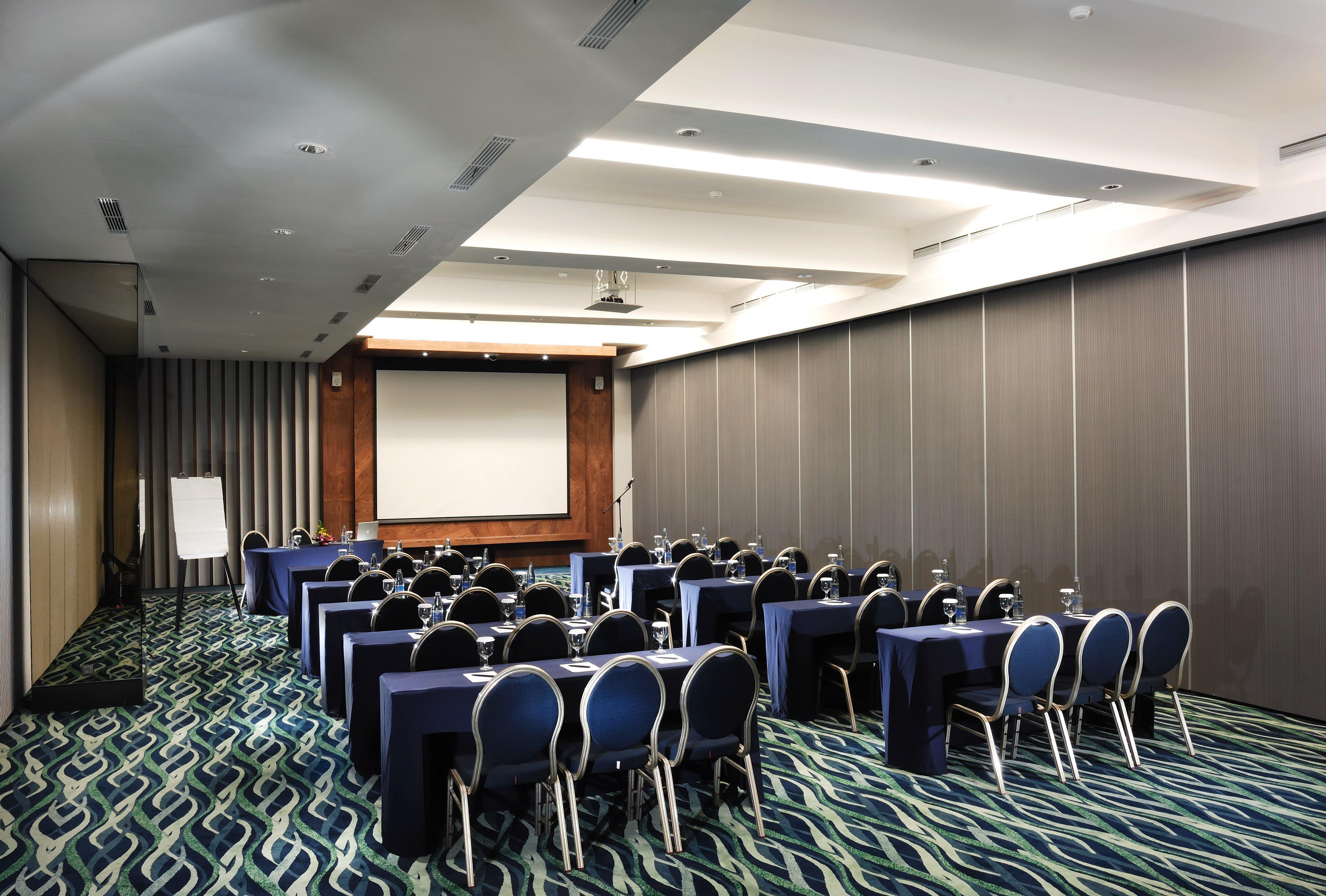 Holiday Inn Bandung Pasteur By Ihg Exterior foto