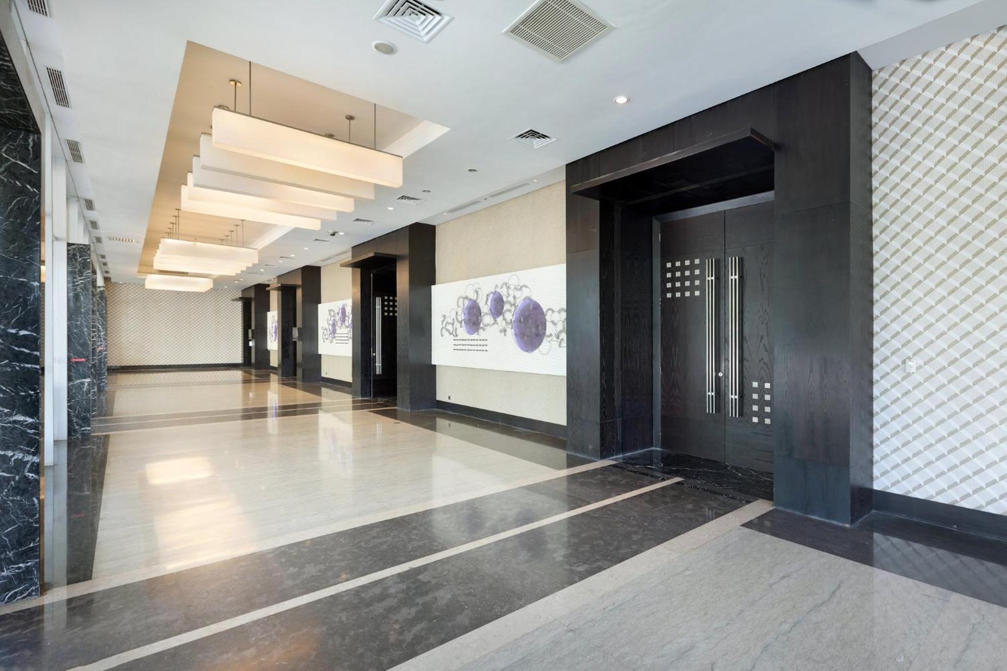 Holiday Inn Bandung Pasteur By Ihg Exterior foto